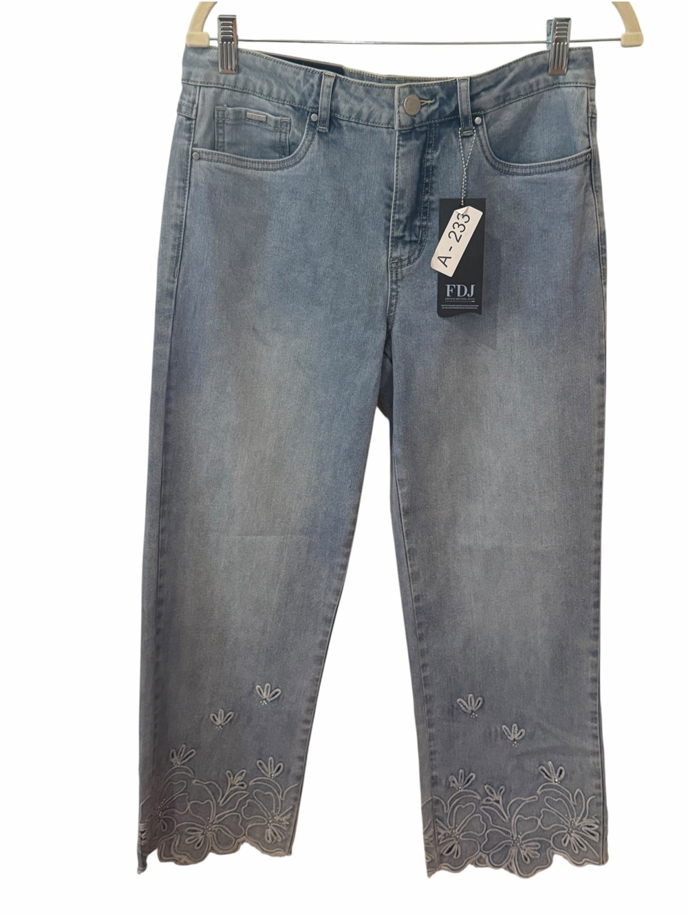 FDJ French Dressing Jeans Olivia Embroidered Crop Jeans Size 6 NWT Sample